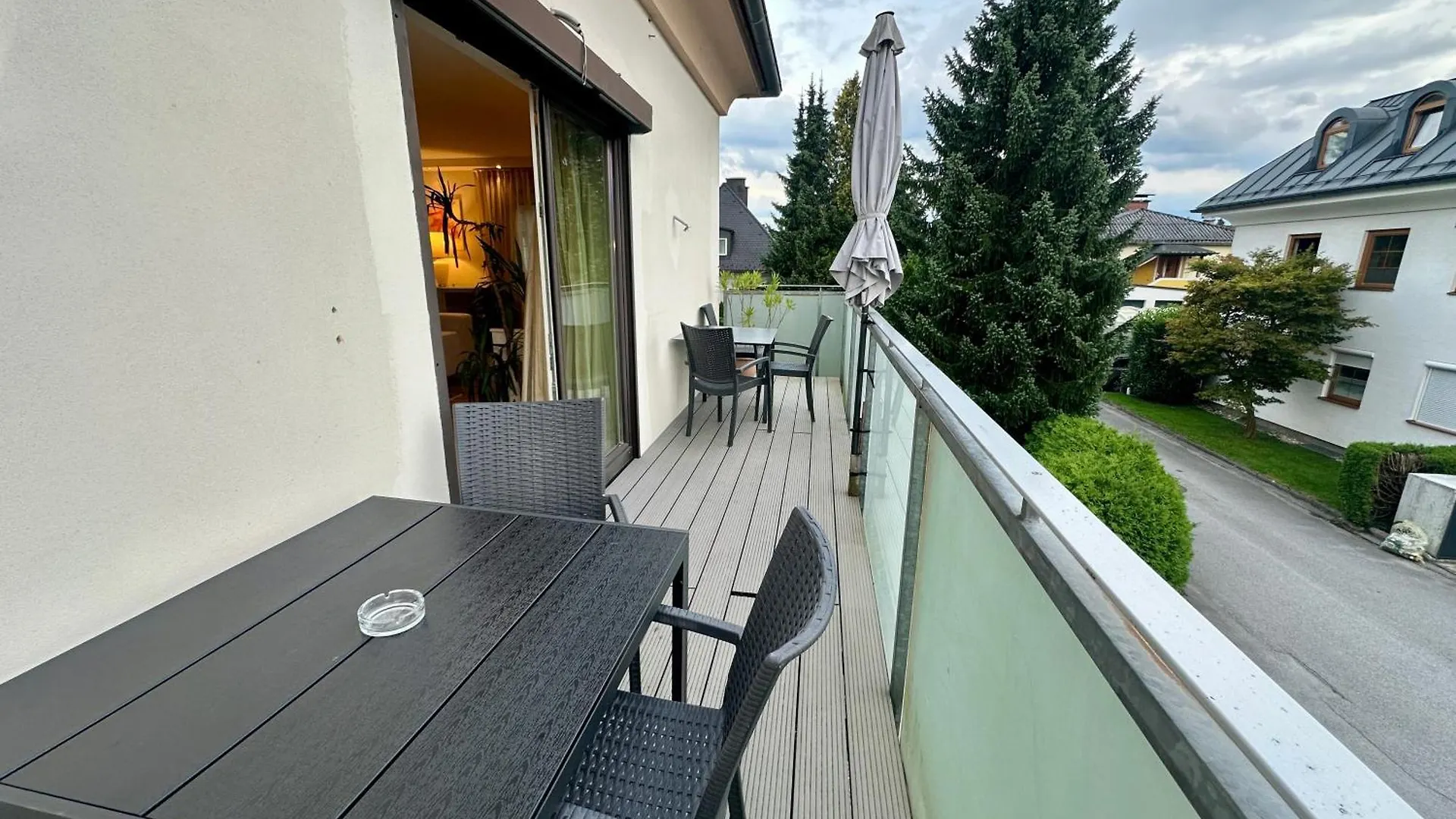 Book-A-Room Salzburg Apartment 9 Austria