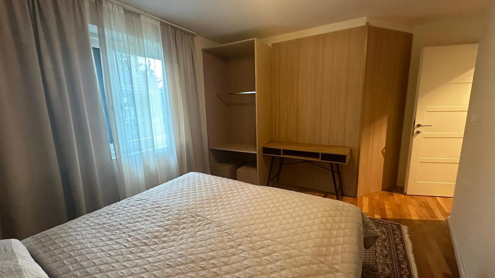 Book-A-Room Salzburg Apartment 9